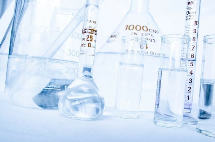LABORATOIRE D'ANALYSER ET NETTOYAGE 2